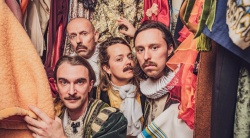DO 19/11 Theater 'A comedy of errors' Thomas Claessens en Hendrik Kegels CC Lier NOG 3 PLAATSEN